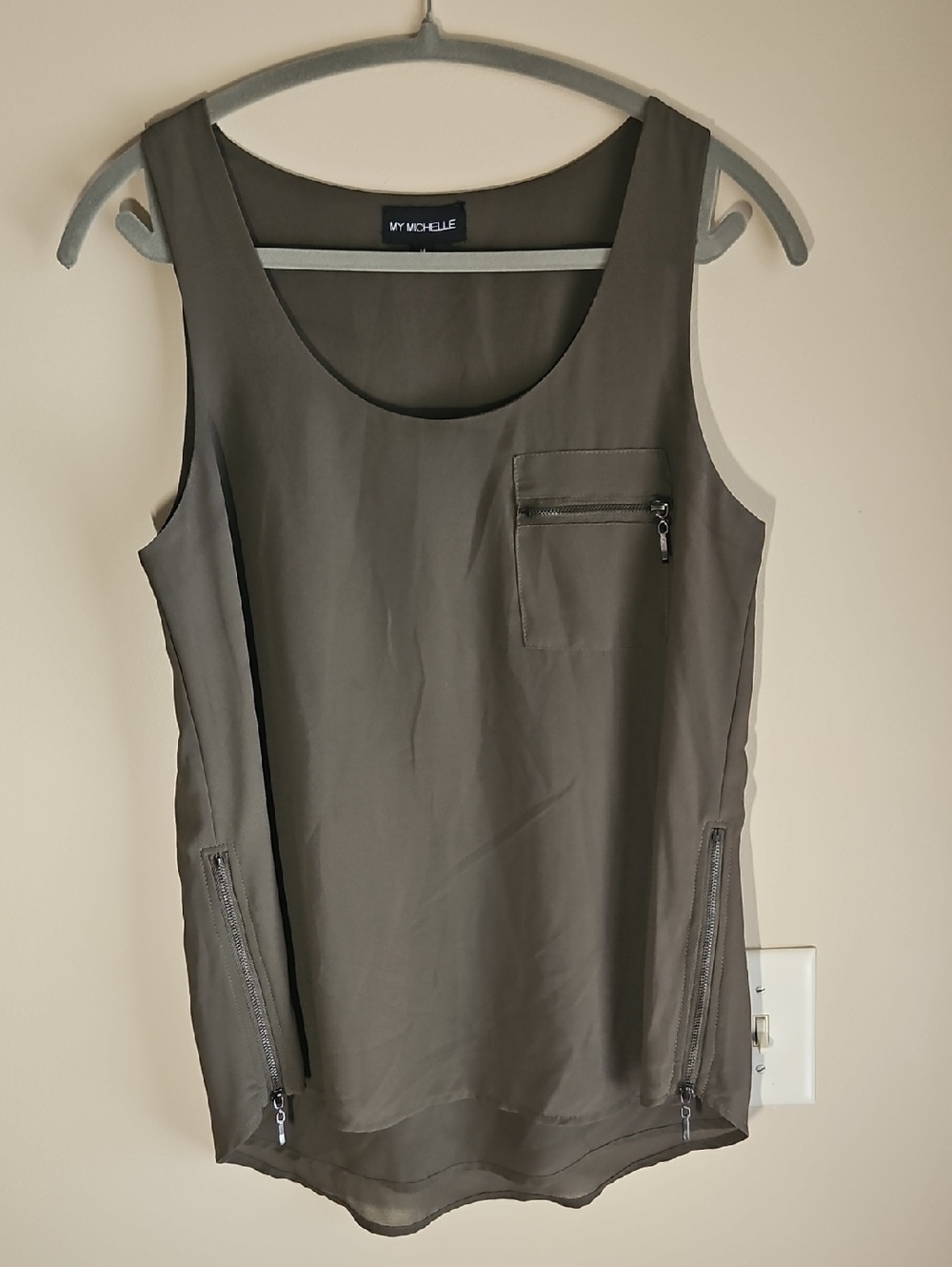 My Michelle Olive Green Zipper Sides & Zip-Pocket Tank Top Medium